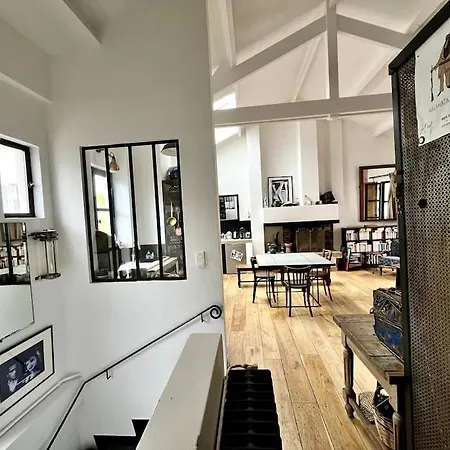 Joli Loft Tres Lumineux 55m2 11em * Paris